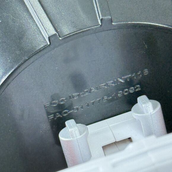 Droid Depot Astromech Red Black Star Wars Galaxy's Edge NO REMOTE NO CHIP - Picture 10 of 13